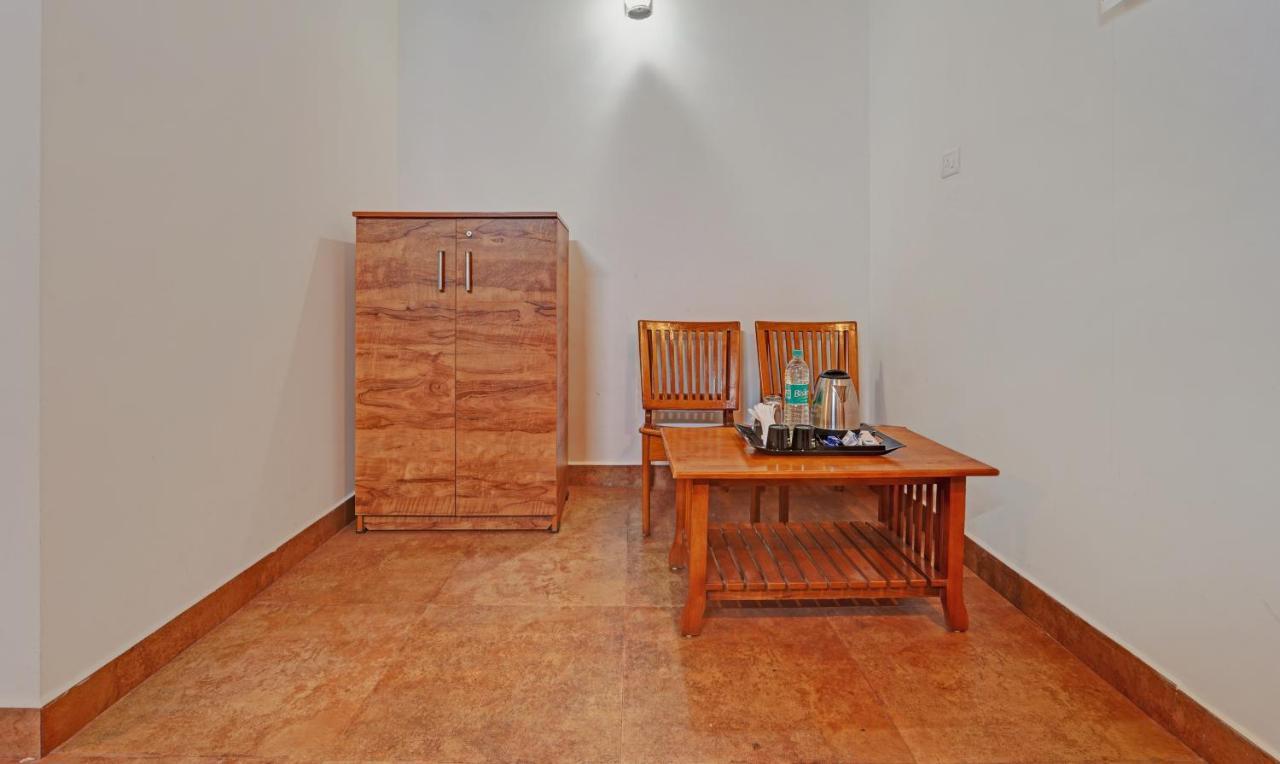Treebo Alaka Rester Homestay マディケーリ エクステリア 写真