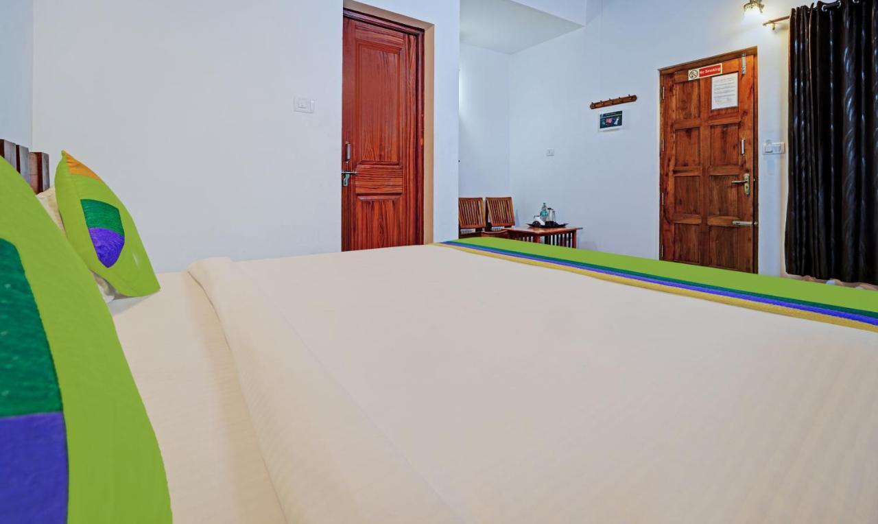 Treebo Alaka Rester Homestay マディケーリ エクステリア 写真